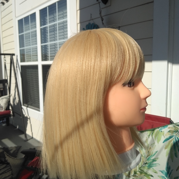 Wig - Picture 2 of 8